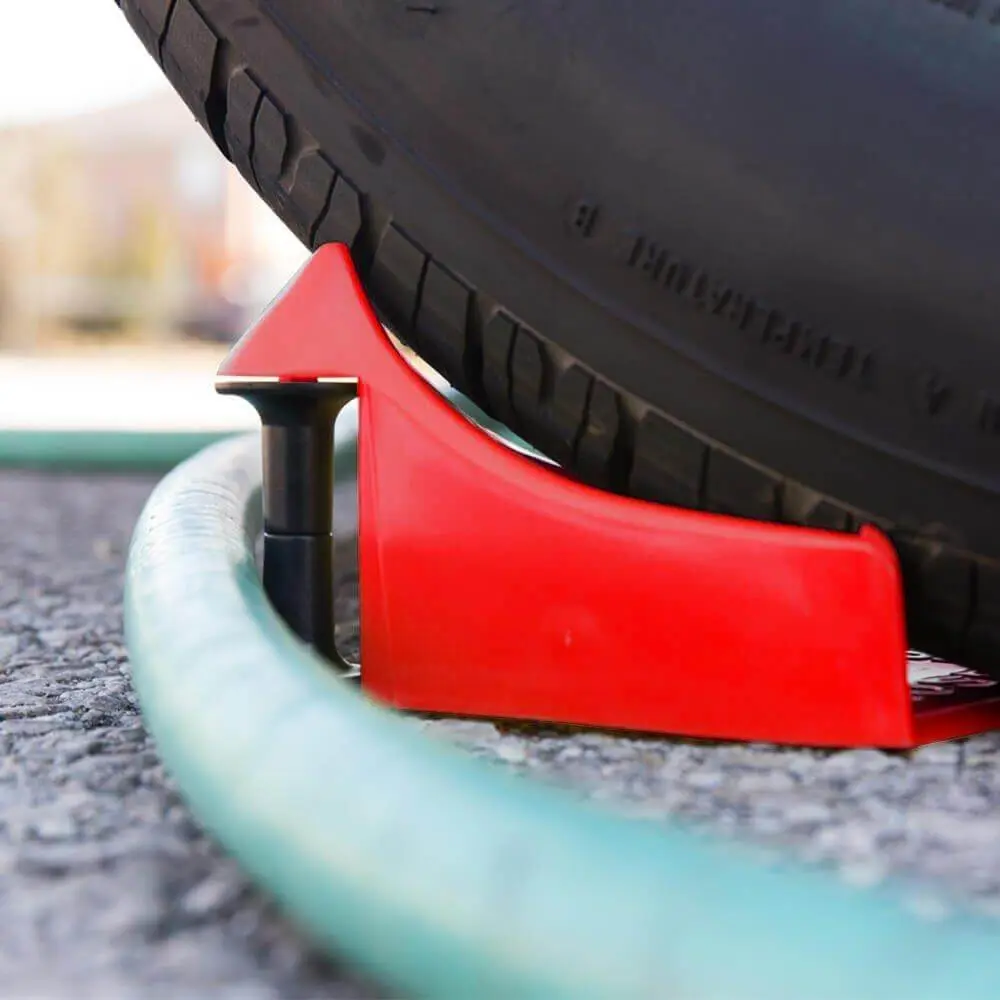 Detail Guardz Hose: Sistema Anti-Inceppamento per Tubi e Cavi durante il Lavaggio Auto - Image 2